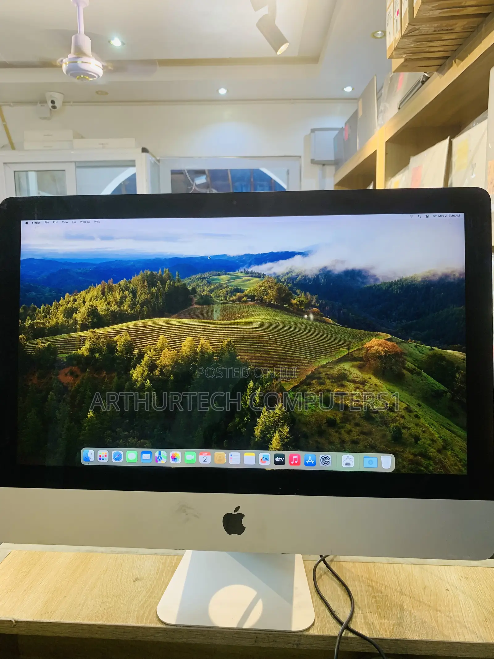 Desktop Computer Apple iMac 8GB Intel Core i5 SSD 256GB