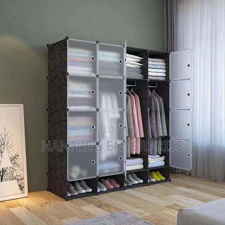 16 Cubes Plastic Wardrobe