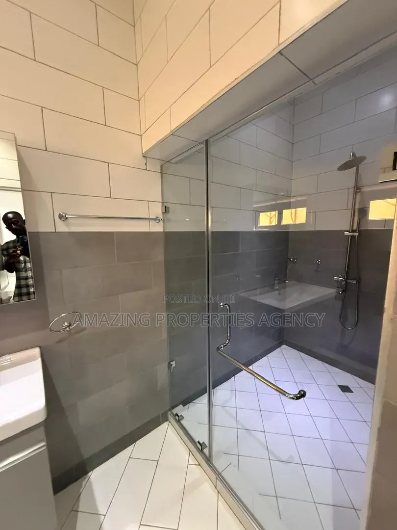 4bdrm House in East Airport for rent