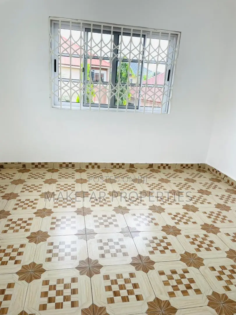 2bdrm Apartment in Ashaley Botwe for rent