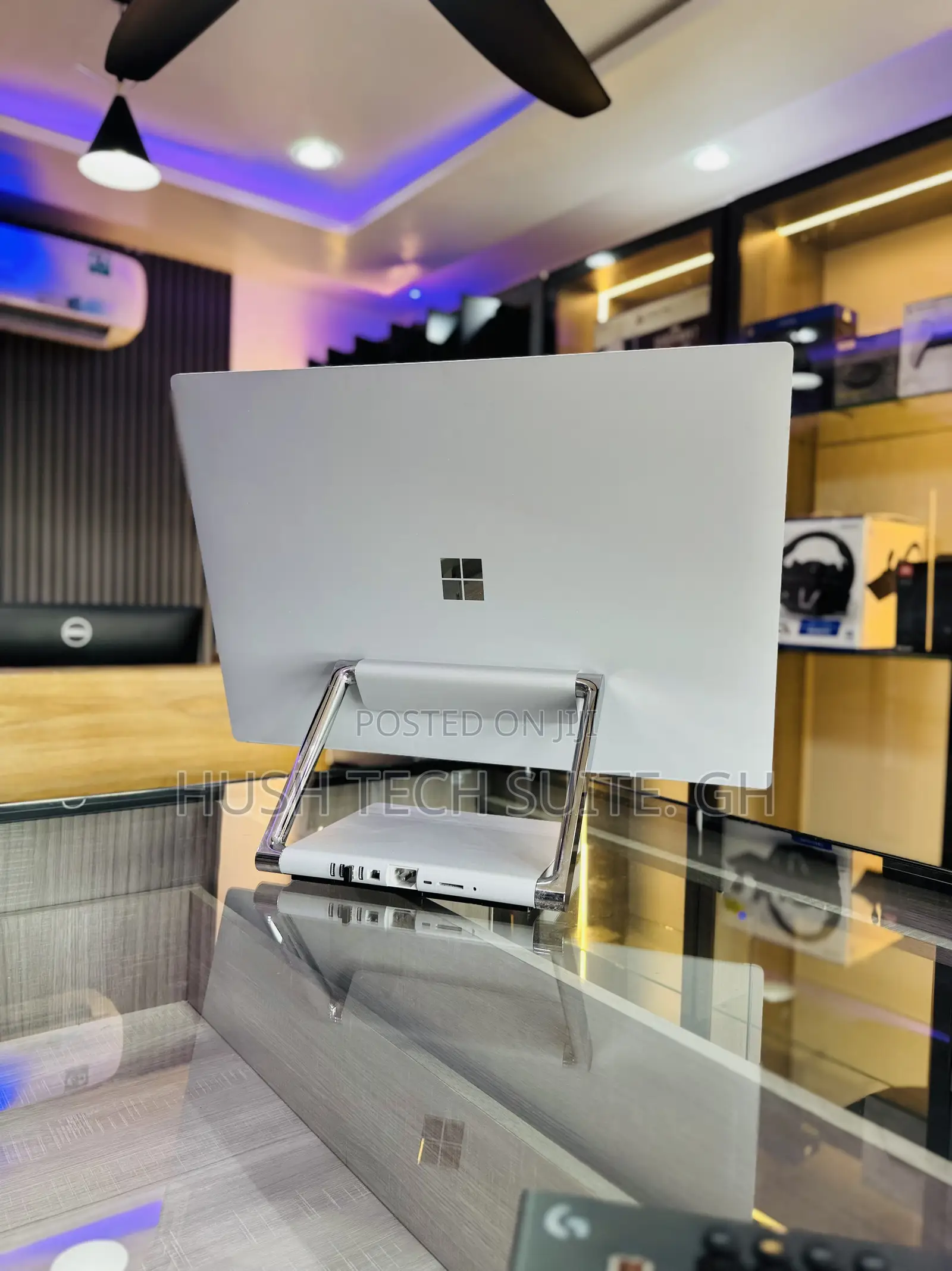Desktop Computer Microsoft Surface Studio 2 32GB Intel Core i7 SSD 1T