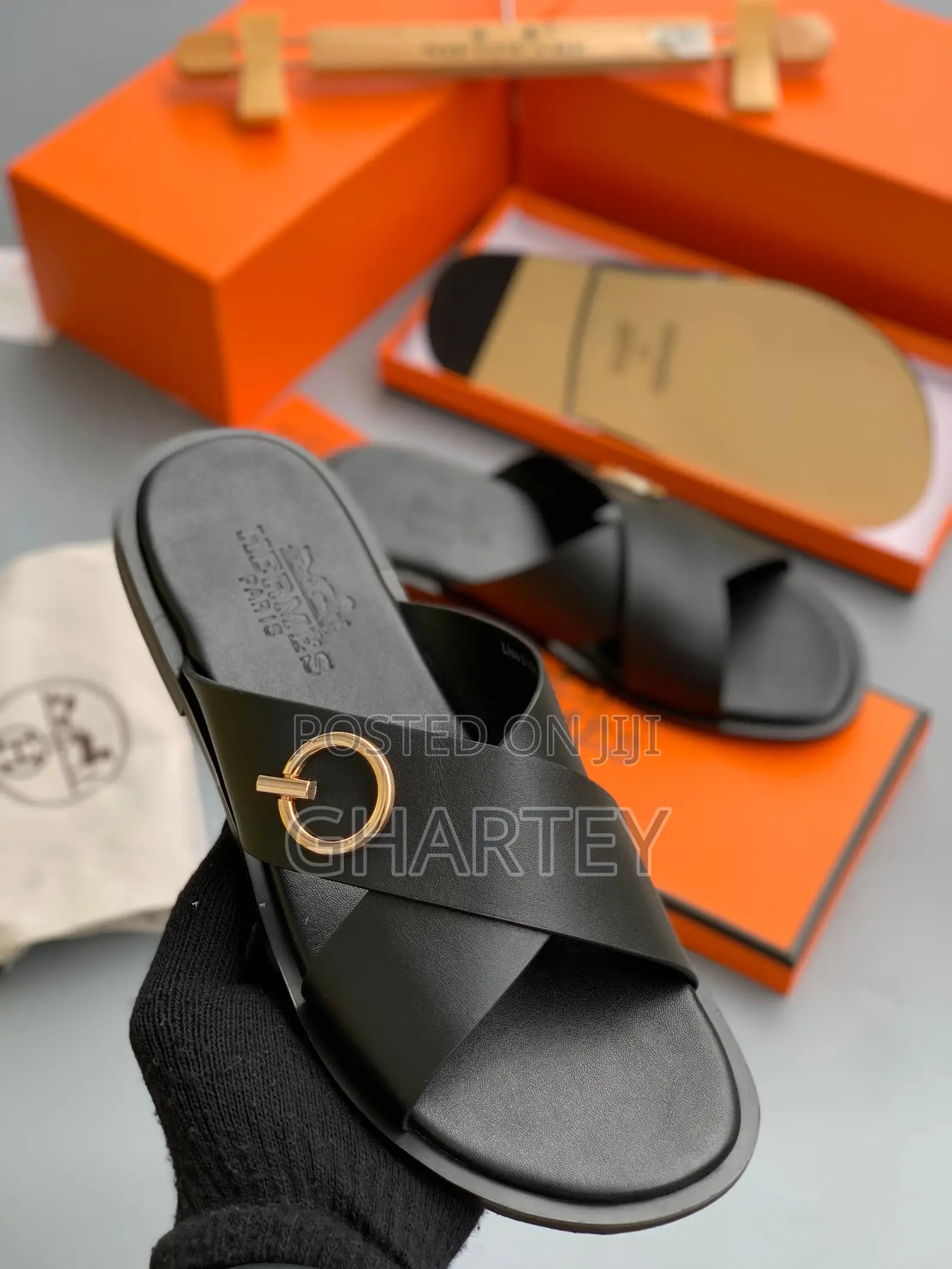 Unique Designed Sleek Hermes Quality Leather Men’S Slippers