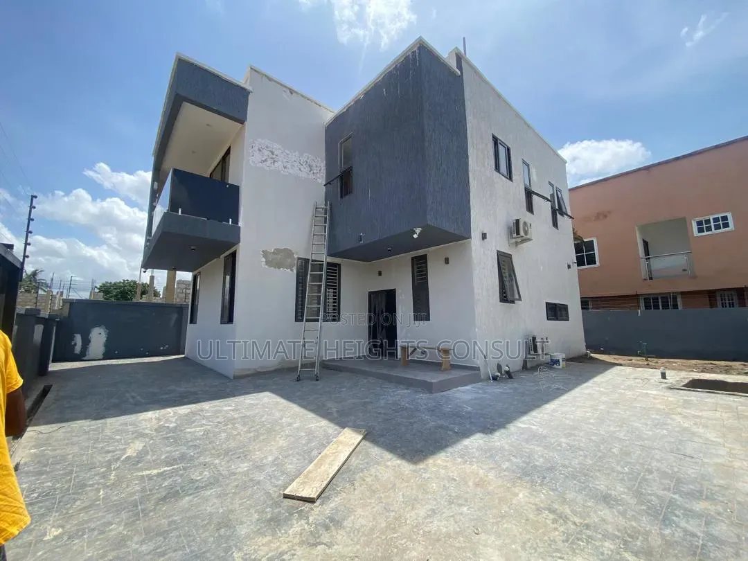 3bdrm House in Community 18, Melcom for sale