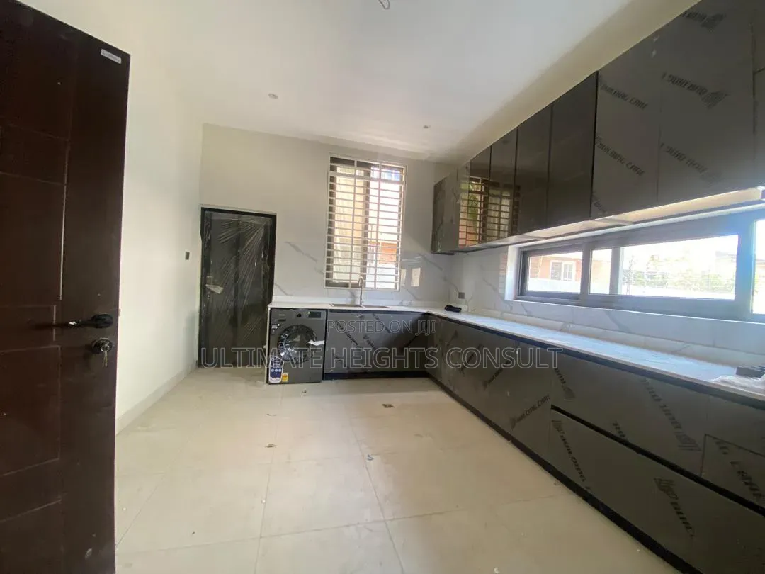 3bdrm House in Community 18, Melcom for sale