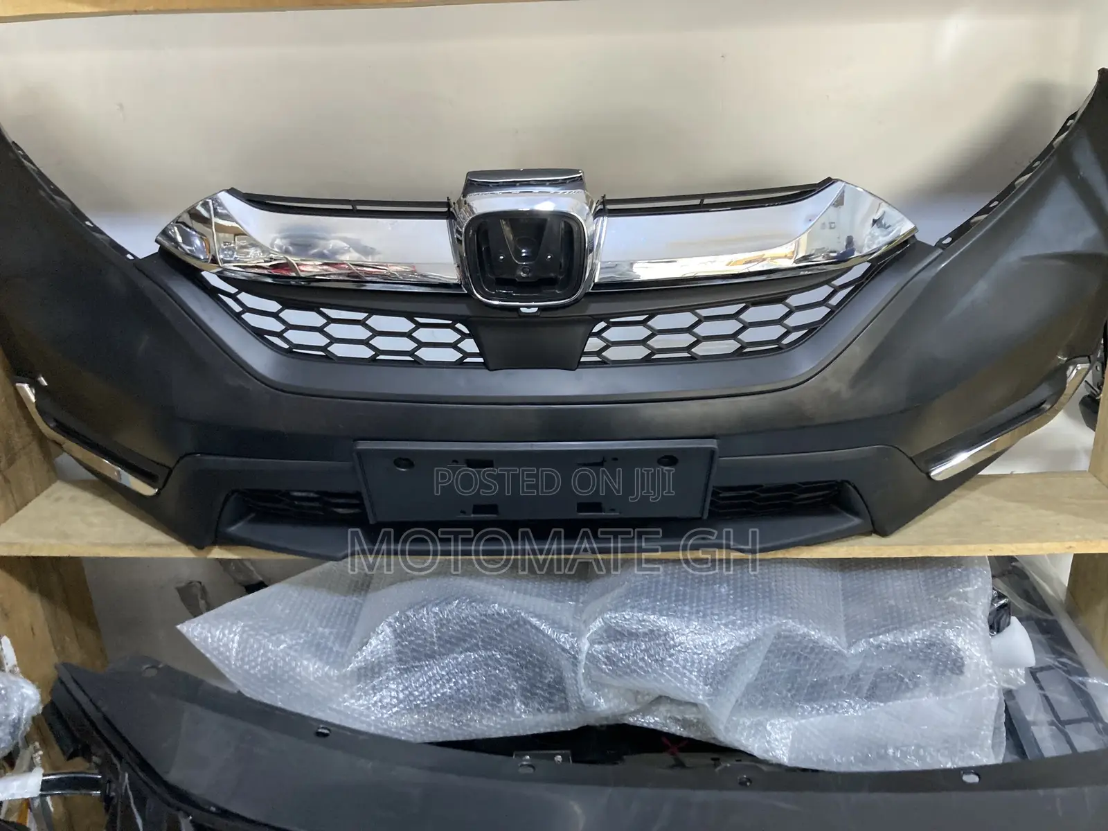 Honda CRV 2017,2018,2019, Complete Bumper