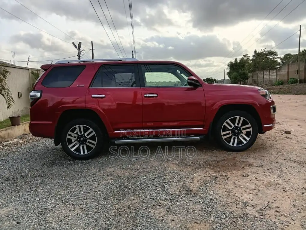 Toyota 4-Runner Limited 2021 Red