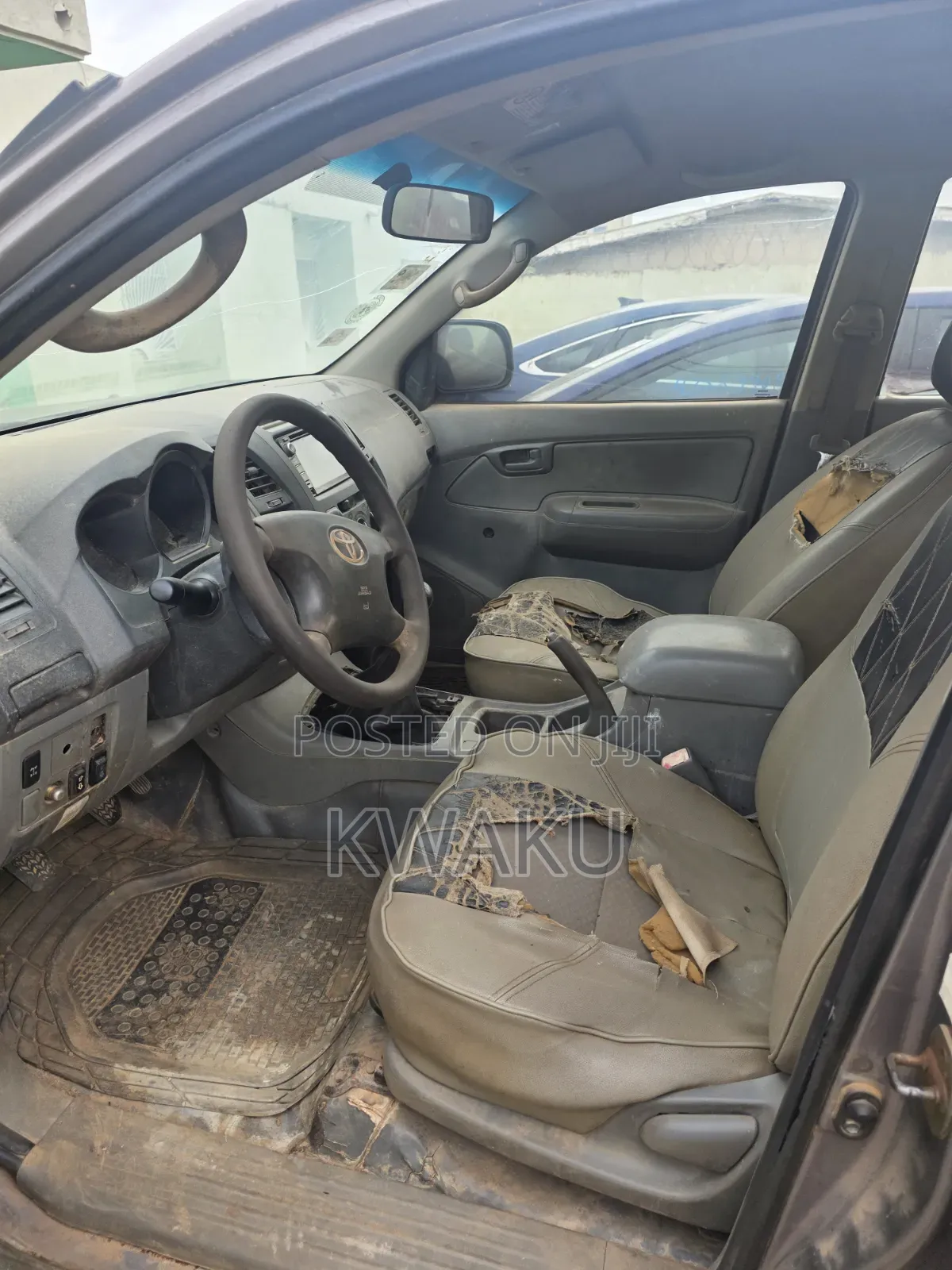 Toyota Hilux 2008 Gray