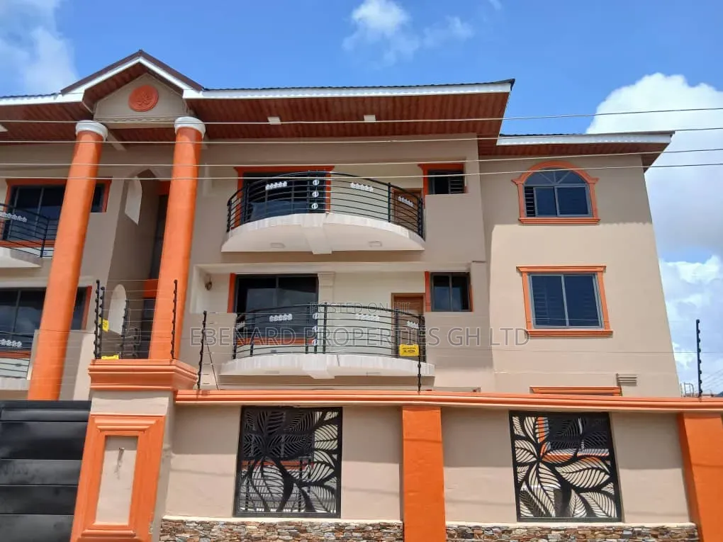 2bdrm Apartment in Ebenard Properties, Sakumono for rent