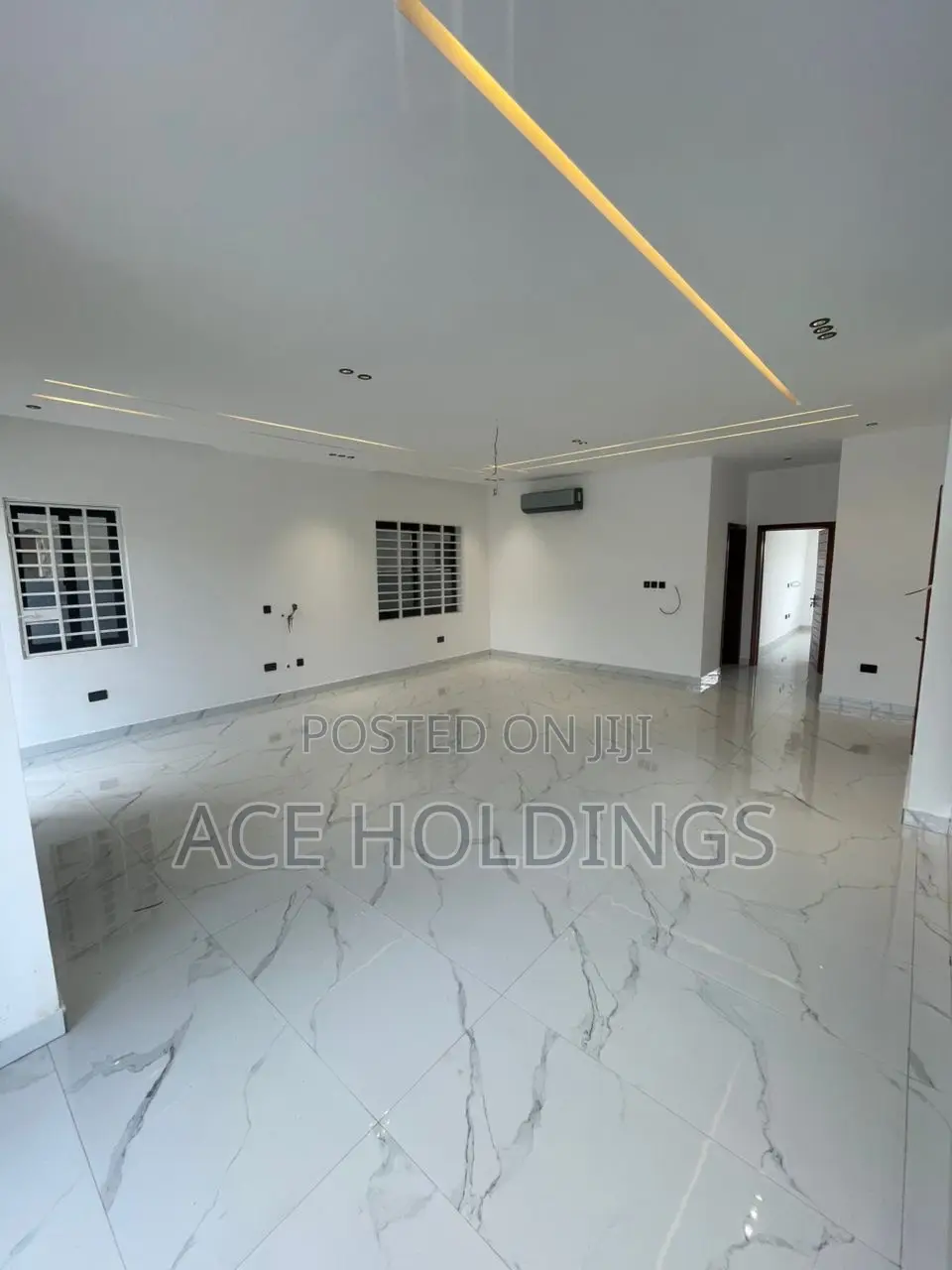 4bdrm Mansion in Ayi Mensah, Oyarifa for sale