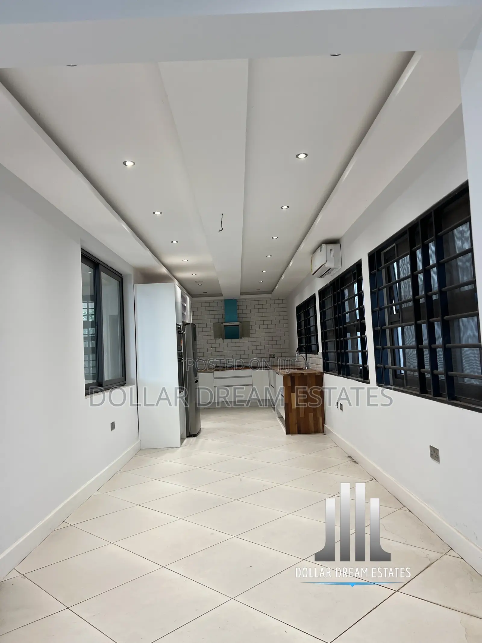 3bdrm House in Airport Residential Area for sale