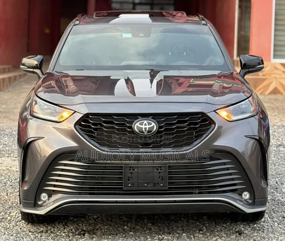 Toyota Highlander XSE 2022 Black