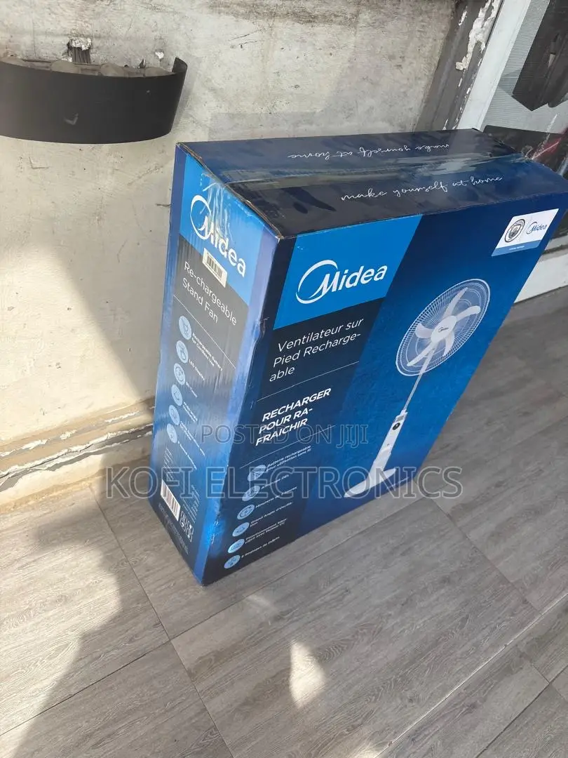 Energy-Efficient Midea Rechargeable Fan
