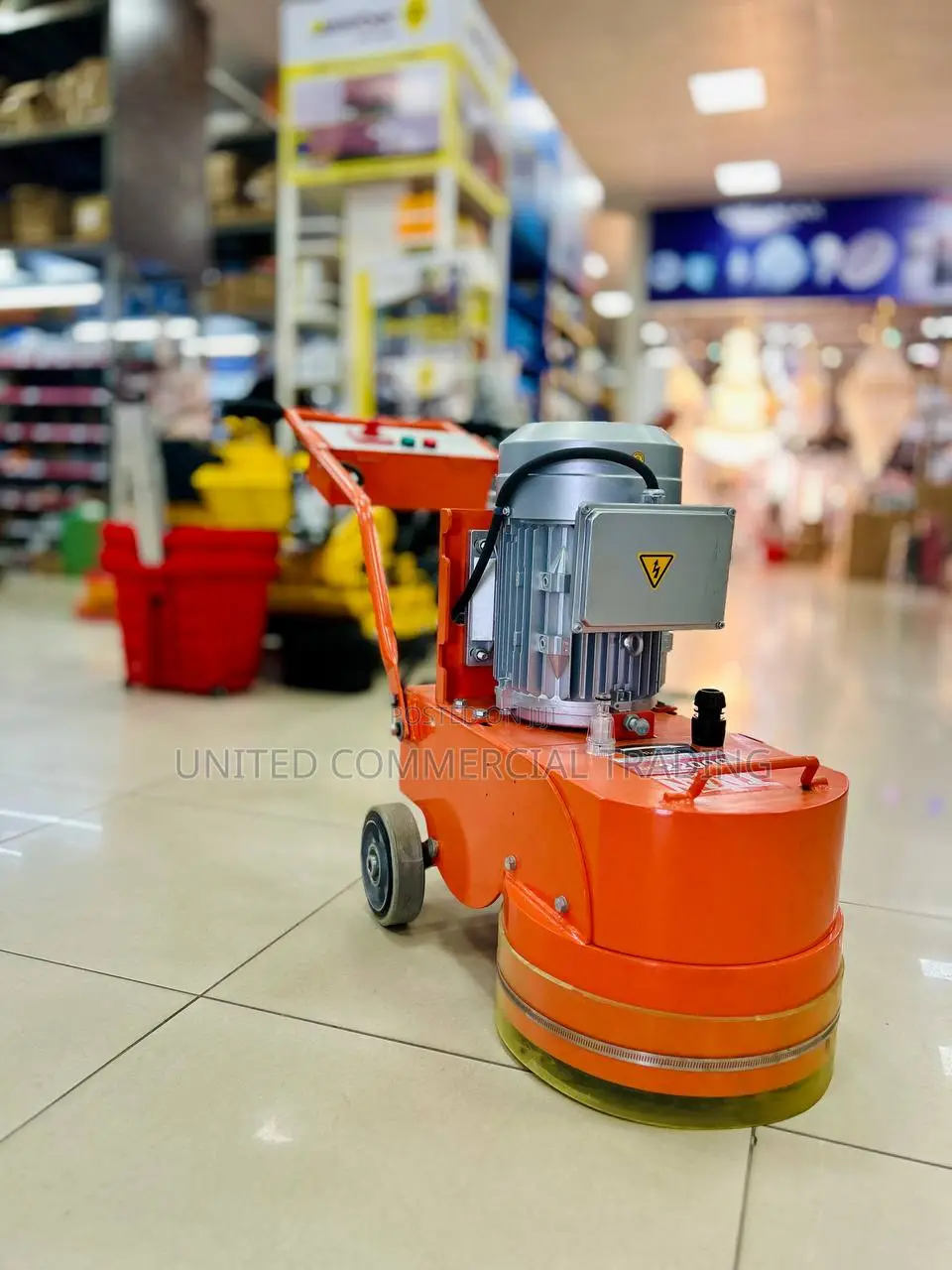 Floor Grinder With Electric Motor and a Blade