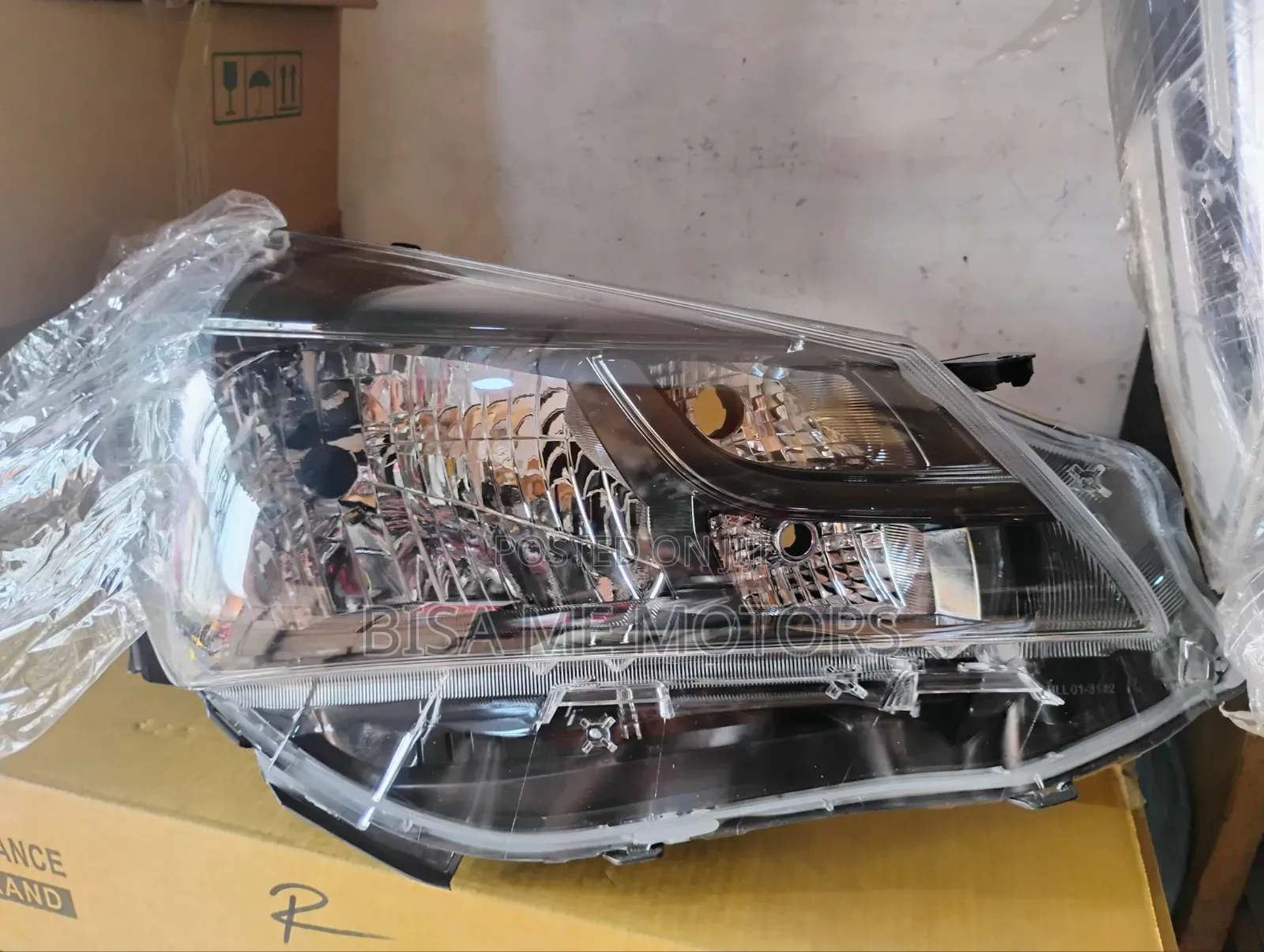 Toyota Vitz 2014/2015/2016/2017 Headlight Set