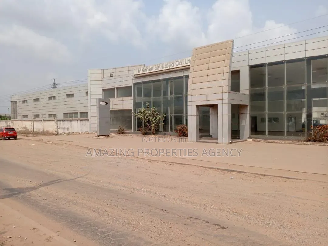 Premium Car Showroom Facility in Takoradi
