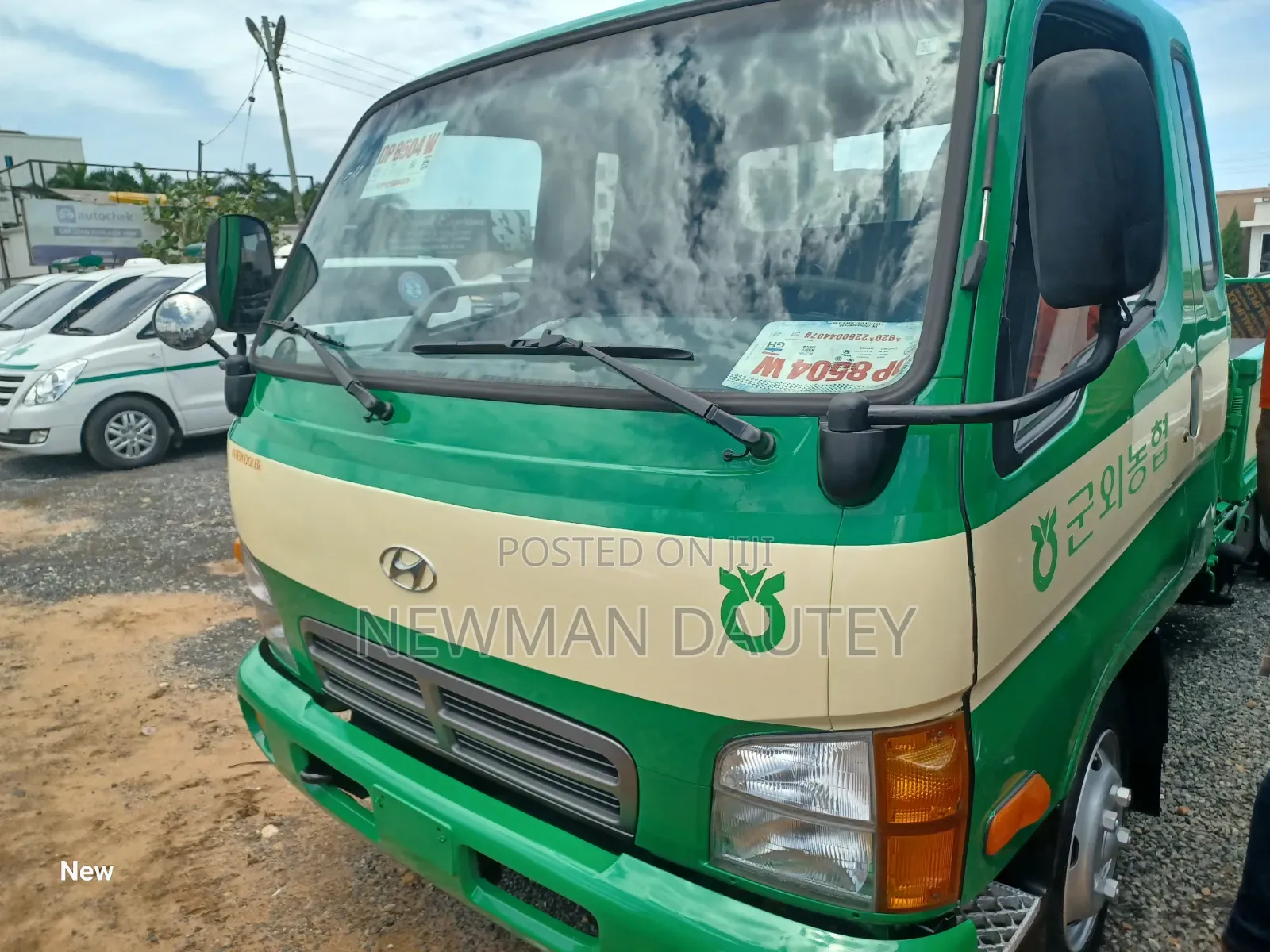 Hyundai Mighty Green