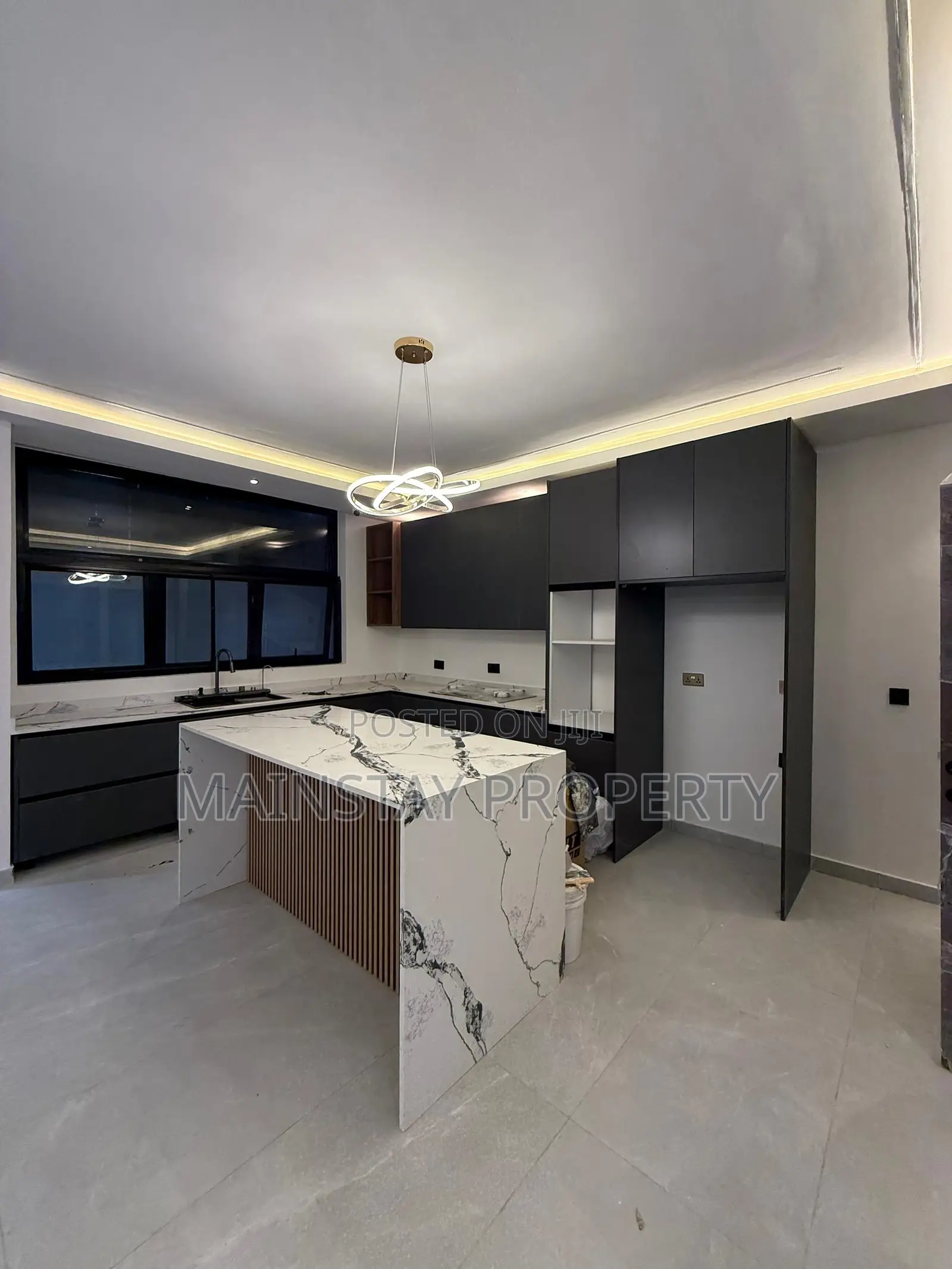 4bdrm Mansion in Mainstay Estates, East Legon for sale