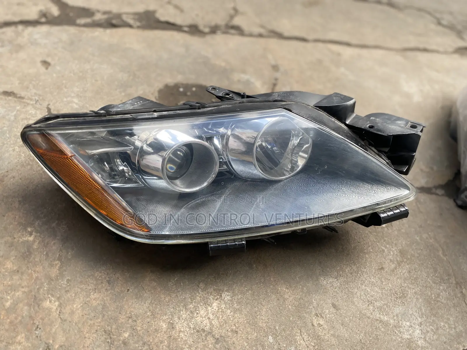 Mazda Cx-7 Headlight Pair