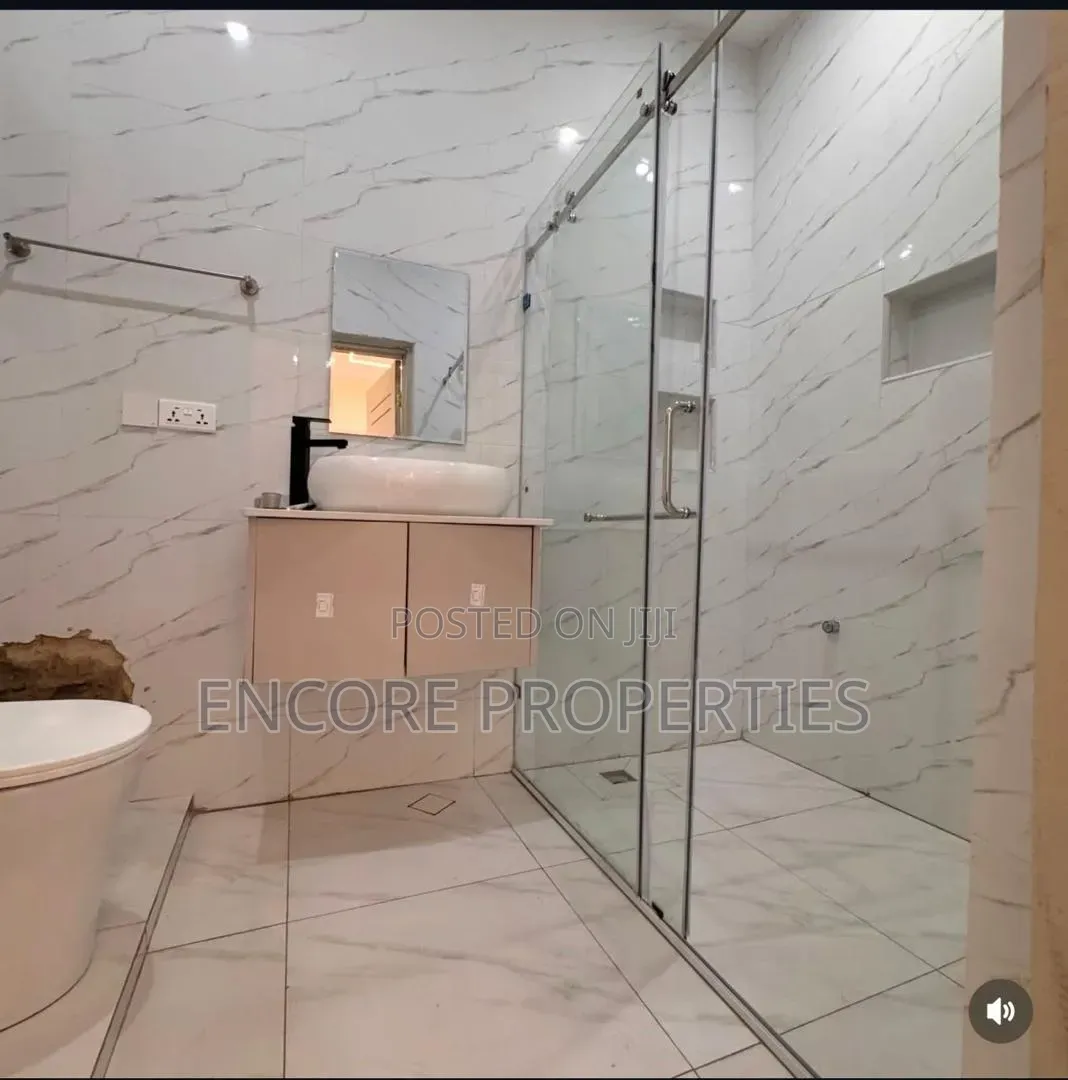 Furnished 2bdrm House in East Legon Hills, American House for sale