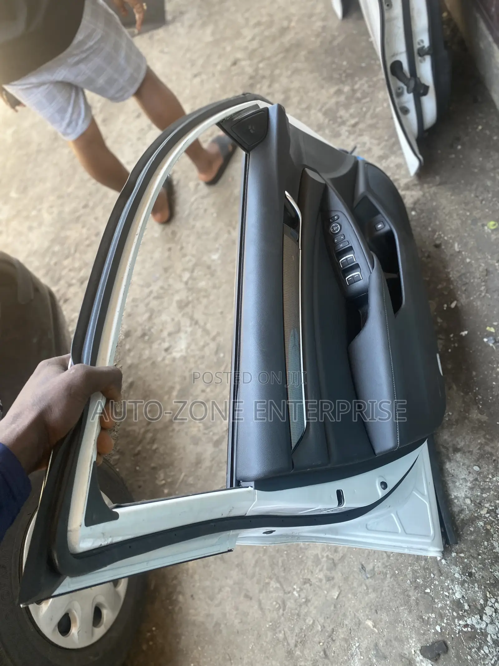 Honda Accord 2018 2019 2020 2021 Front Door