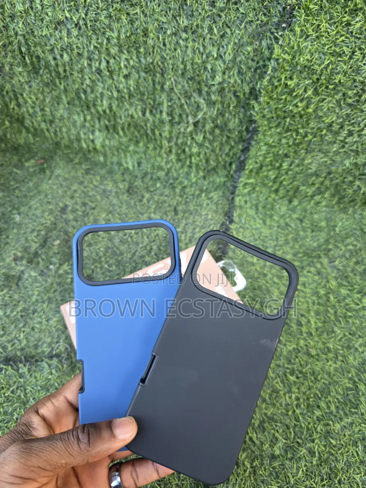 iPhone 17 Pro Max Smooth Triangle Case