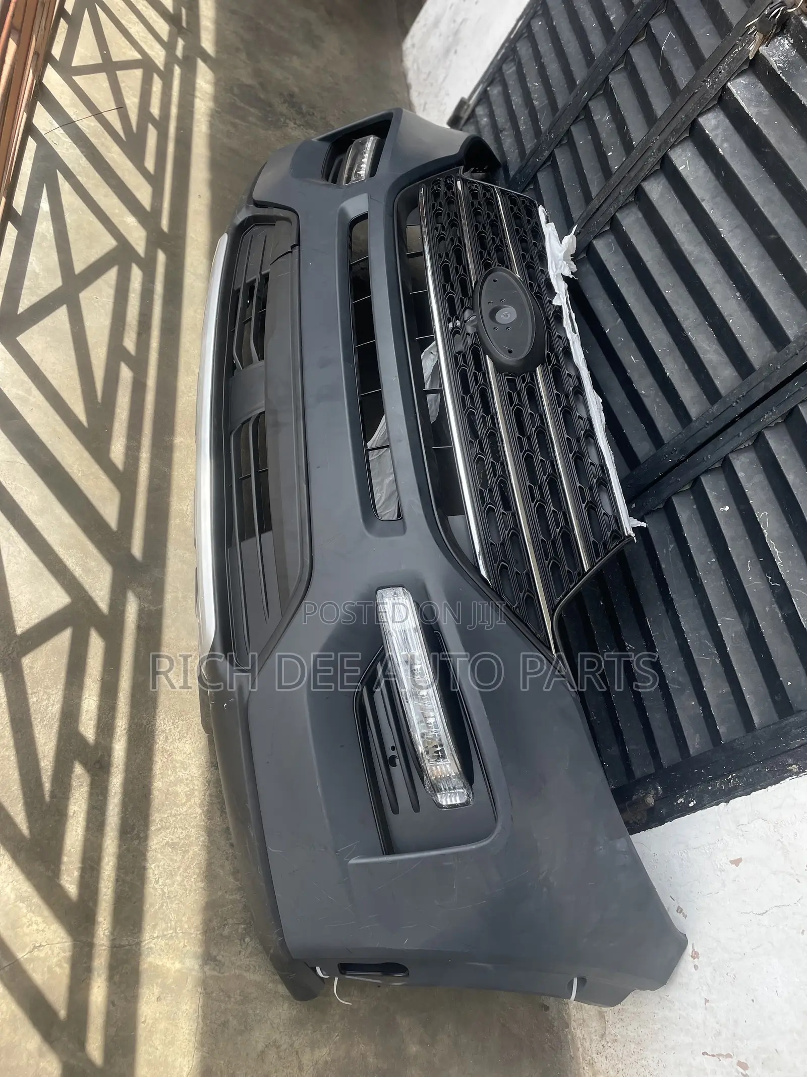 Ford Explorer 2020, 2021, 2022, 2023, 2024 Front Bumper Complete