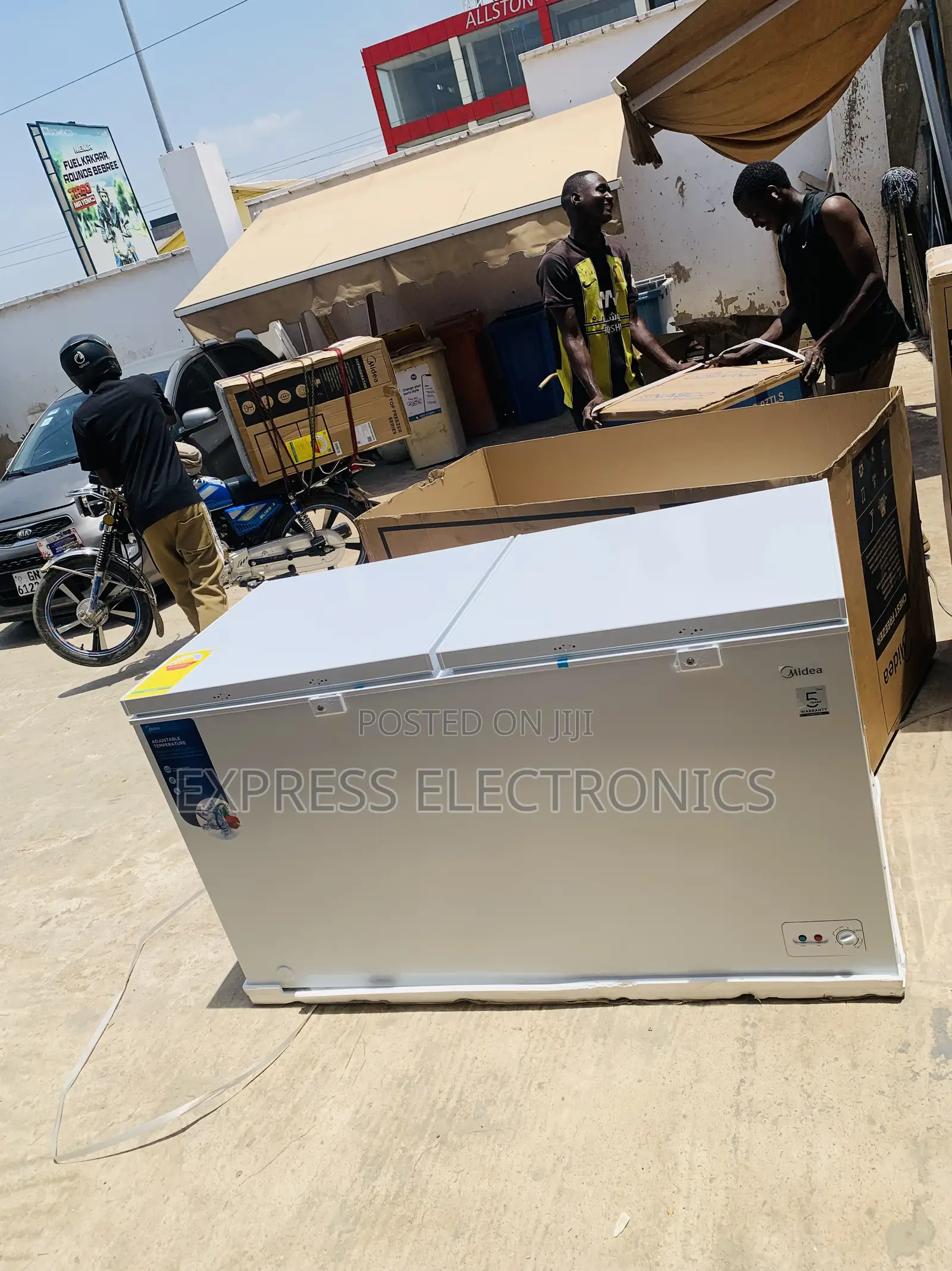 Quiet Operation Chest 508l Freezer Midea Double Door