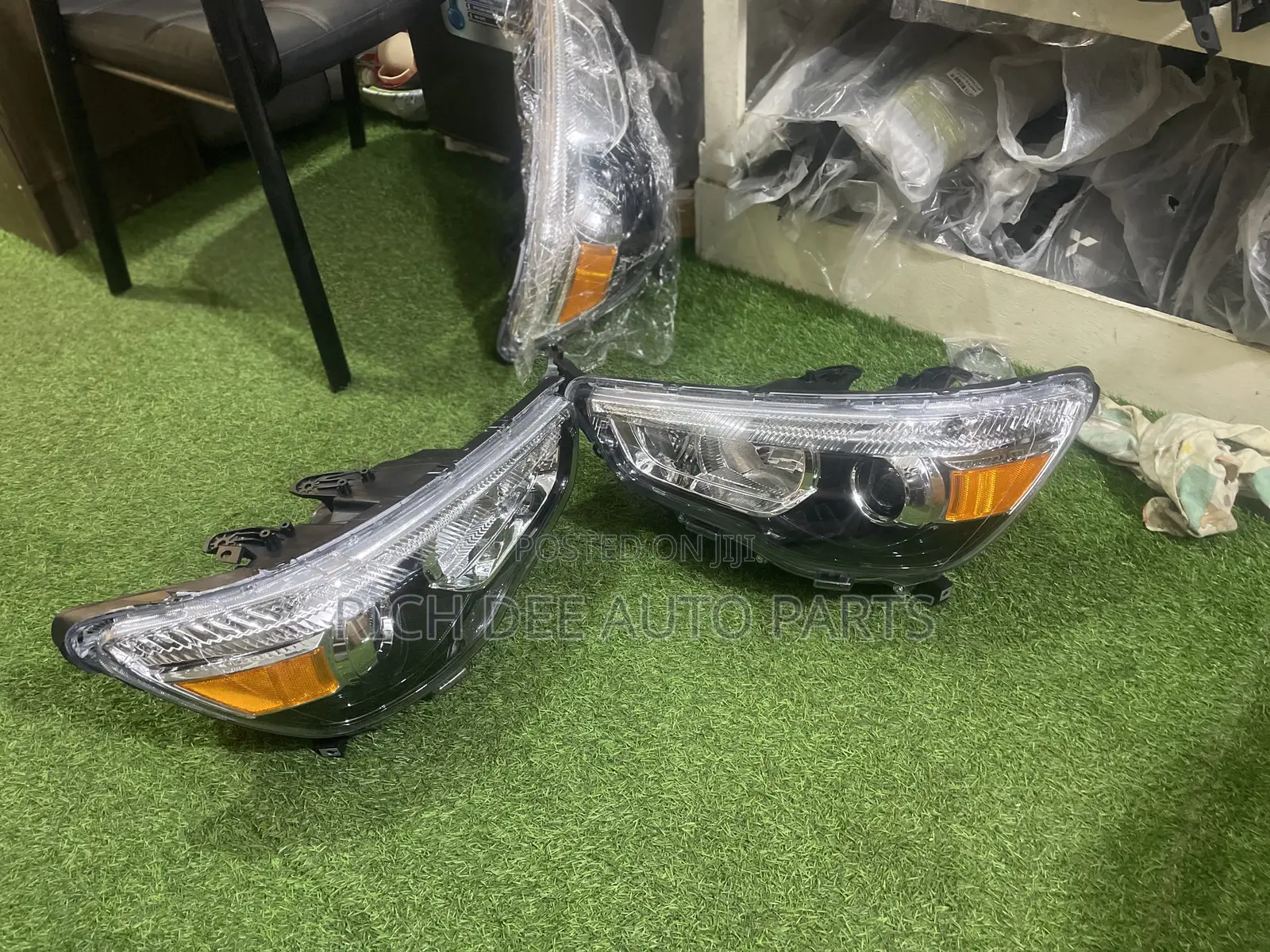 Mitsubishi Outlander Sports or Asx 2011-2019 Headlight
