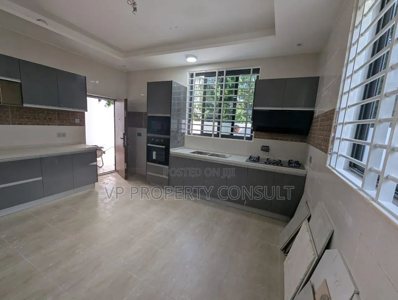 3bdrm House in Mile 7 for sale