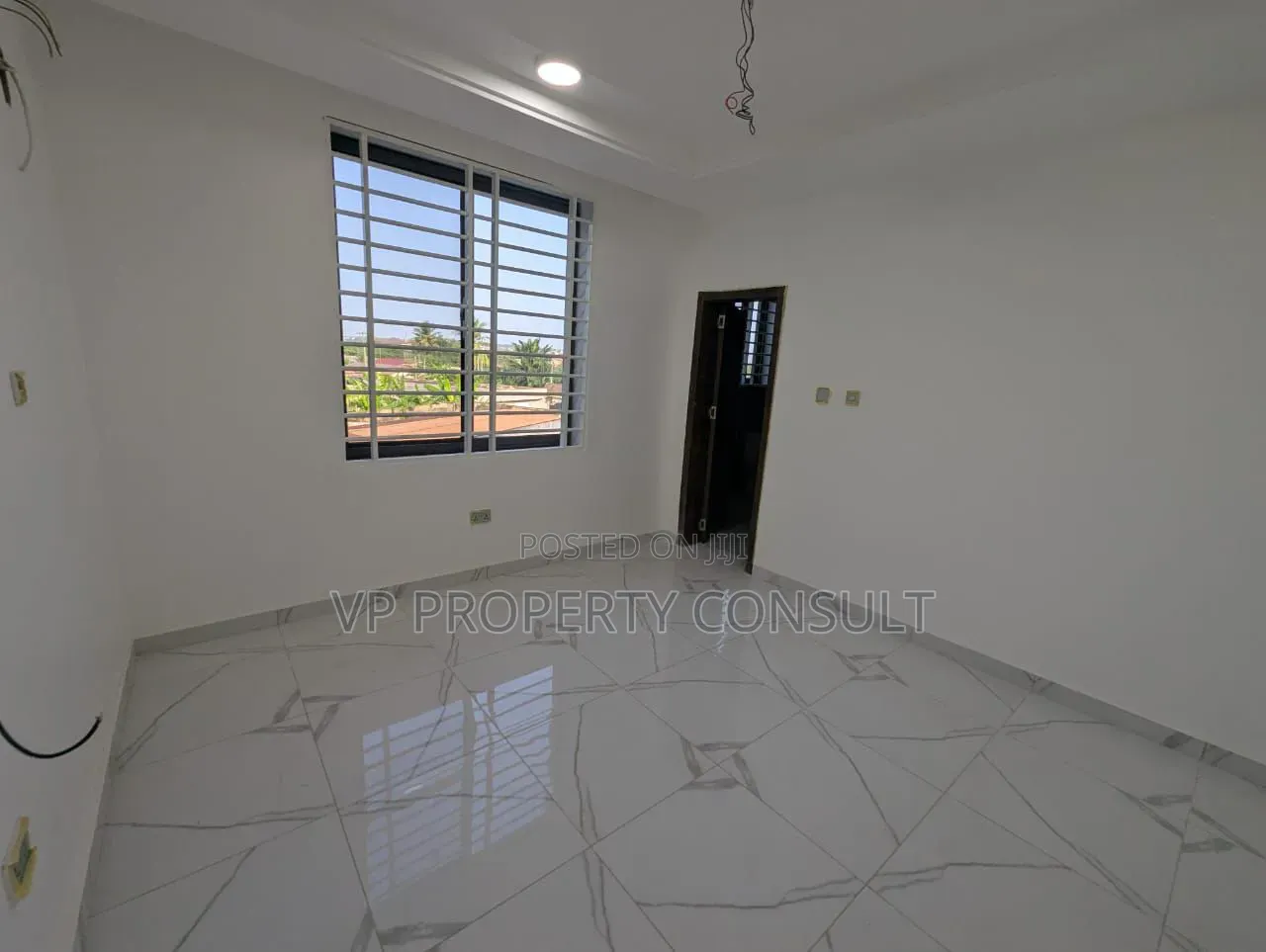 3bdrm House in Mile 7 for sale