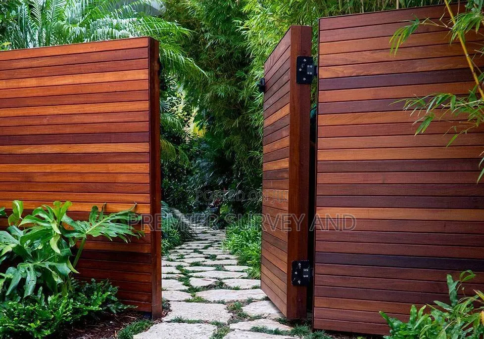 Modern Wooden Fence Wall Design Installation