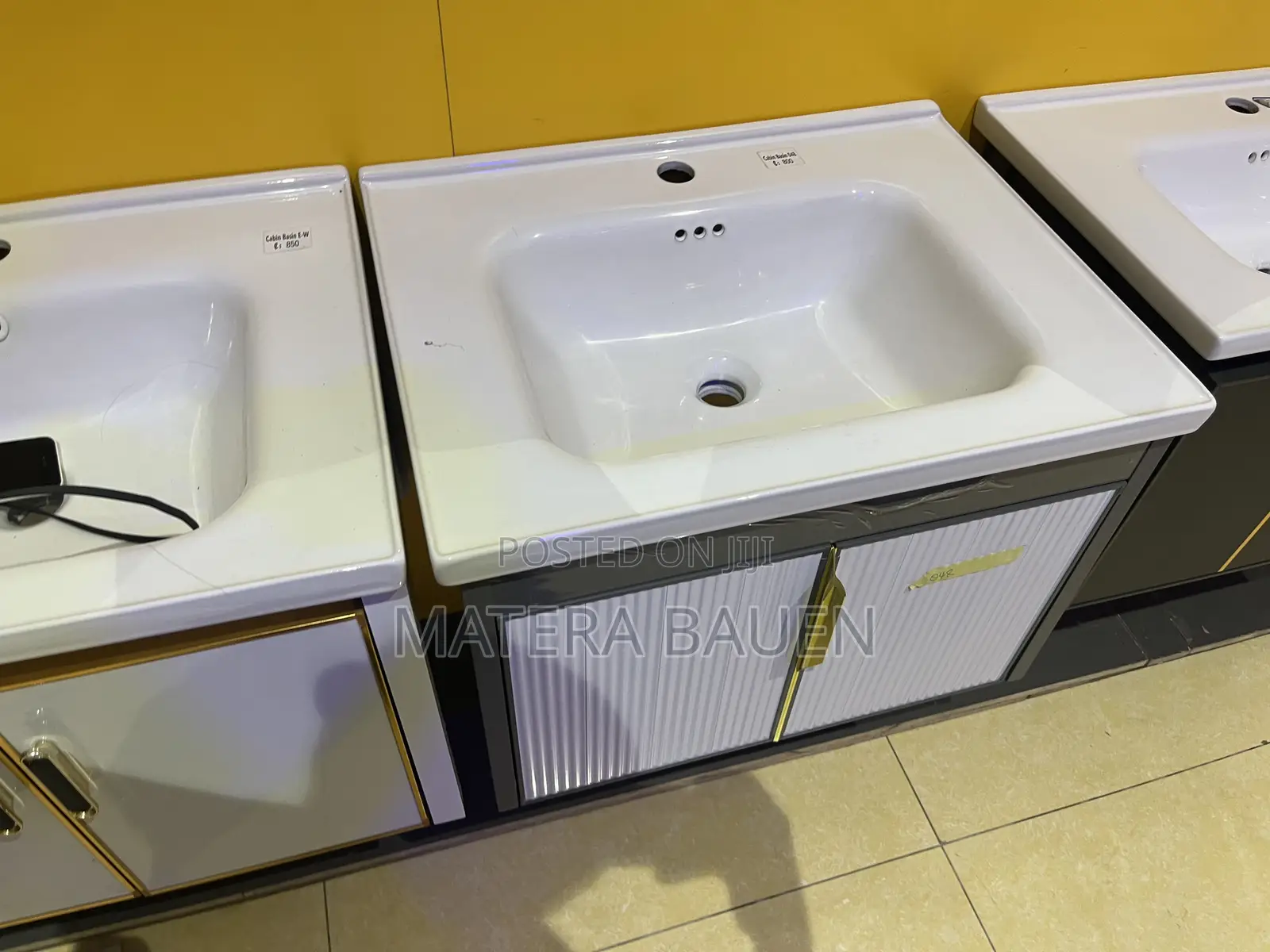 Cabinet Basin and Mirror / Vanity Basin #048