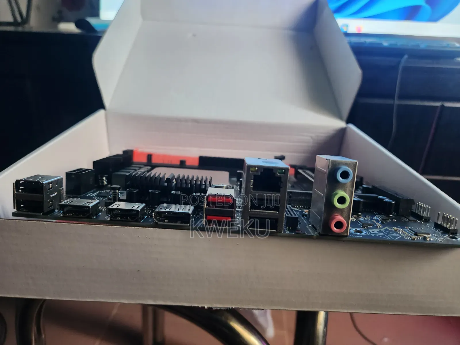 Intel Core Ultra 7 + Motherboard