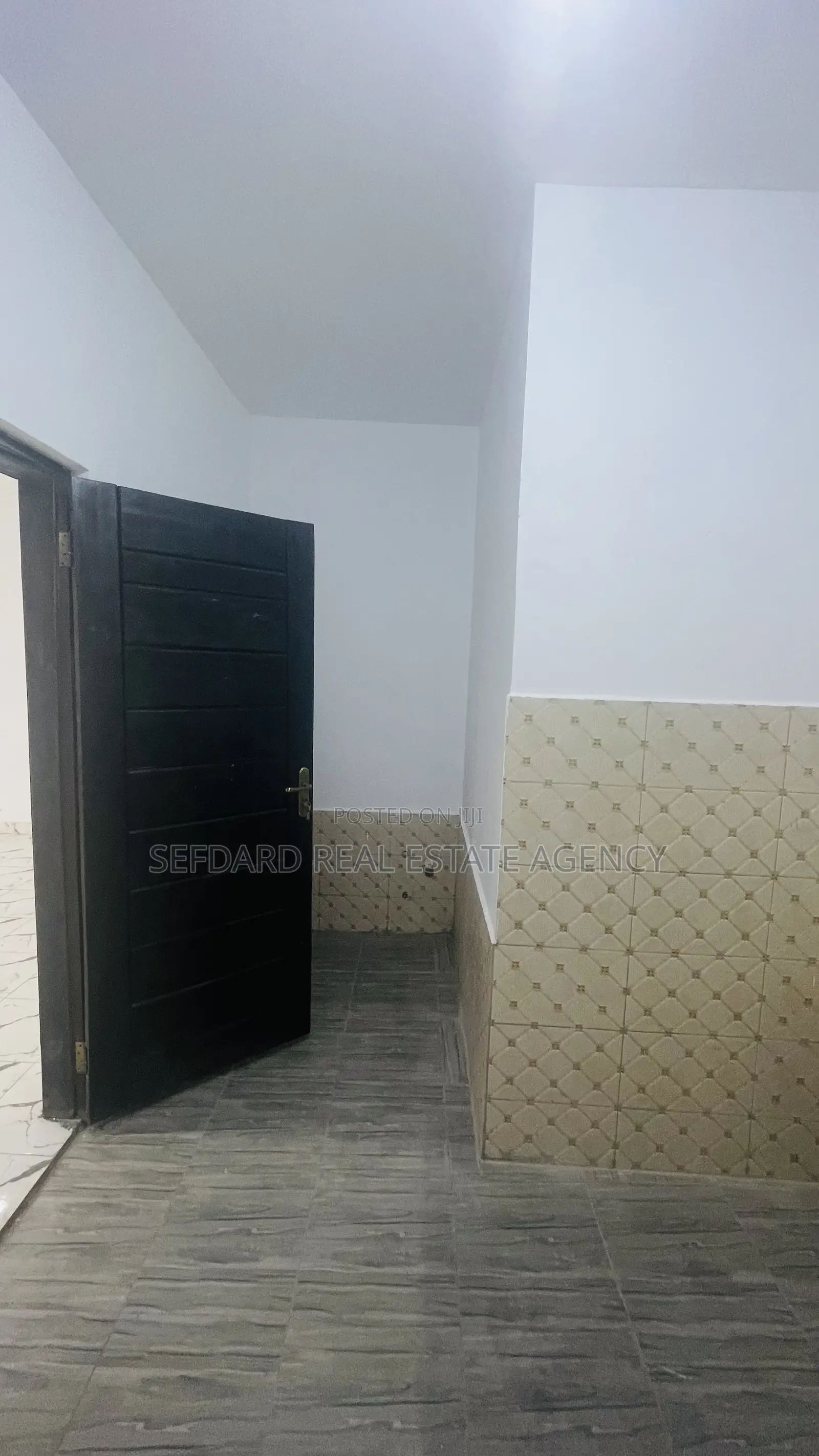 1bdrm Apartment in Sefdard Properties, Amasaman for rent