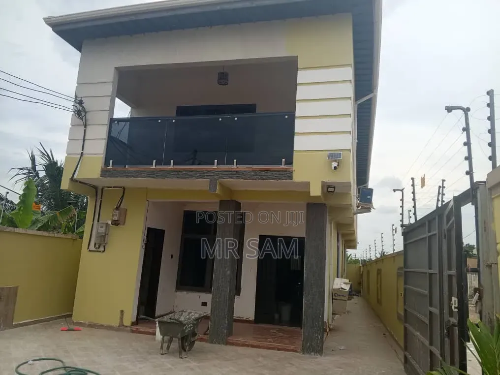 3bdrm Duplex in Sam Properties, Amasaman for sale