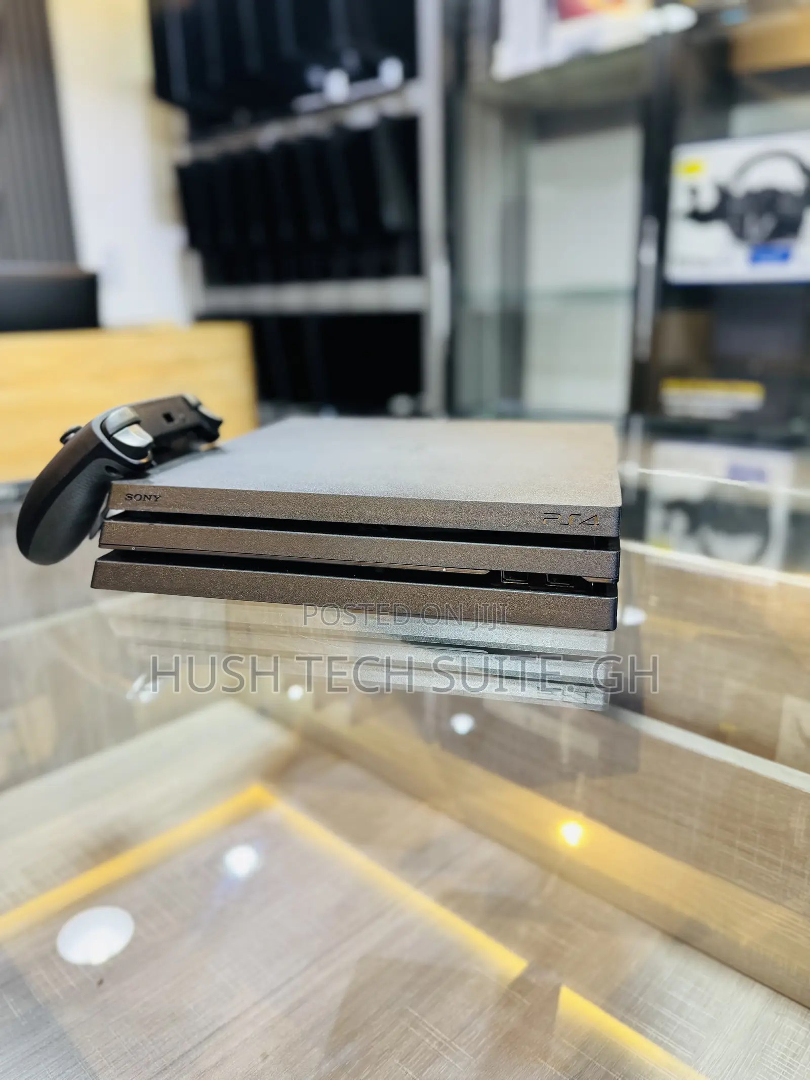 Ps4 Pro Console With New Ps4 Fusion Pro Controller