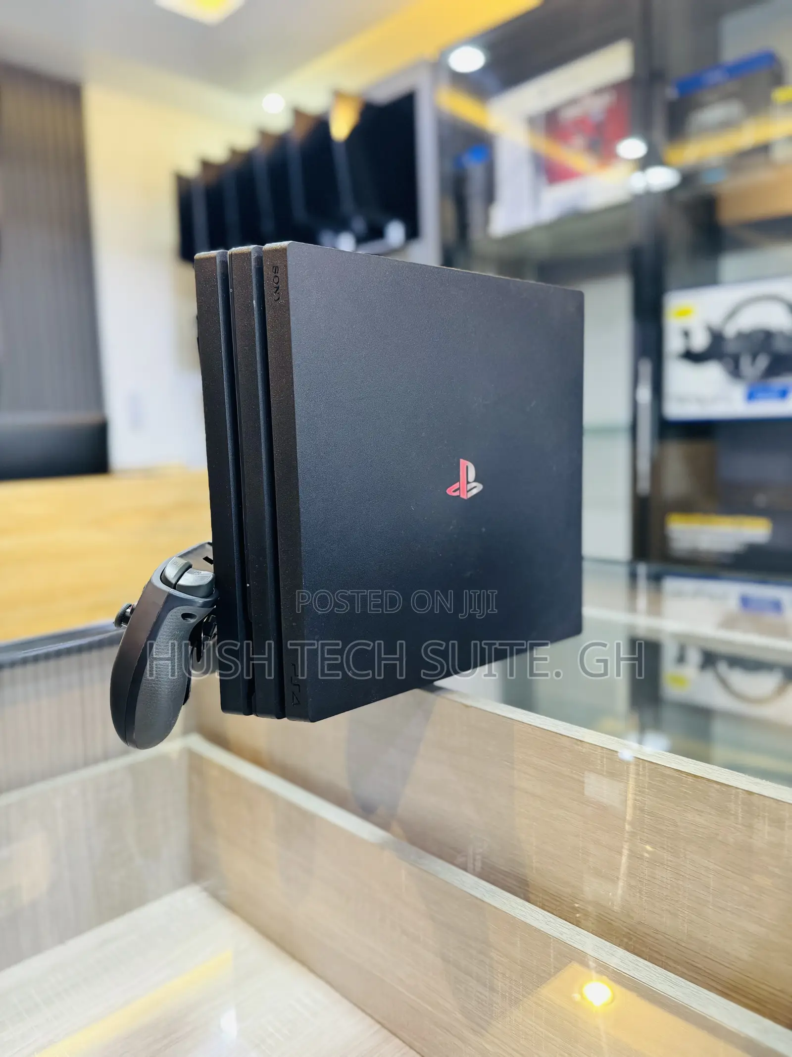 Ps4 Pro Console With New Ps4 Fusion Pro Controller