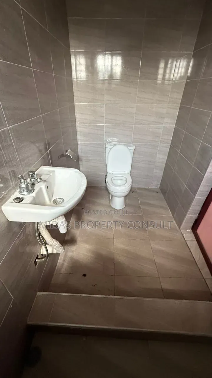 Hostel Shops for Sale in Kumasi Boadi