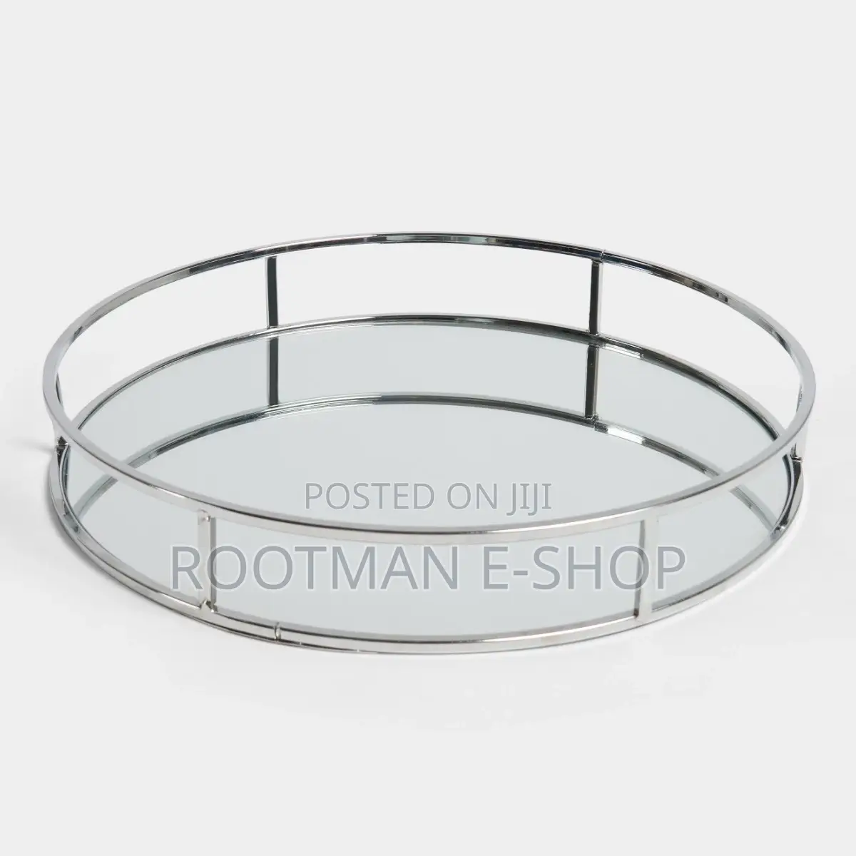 Decorative Round Mirrored Trays Featuring Sleek Metal Frames