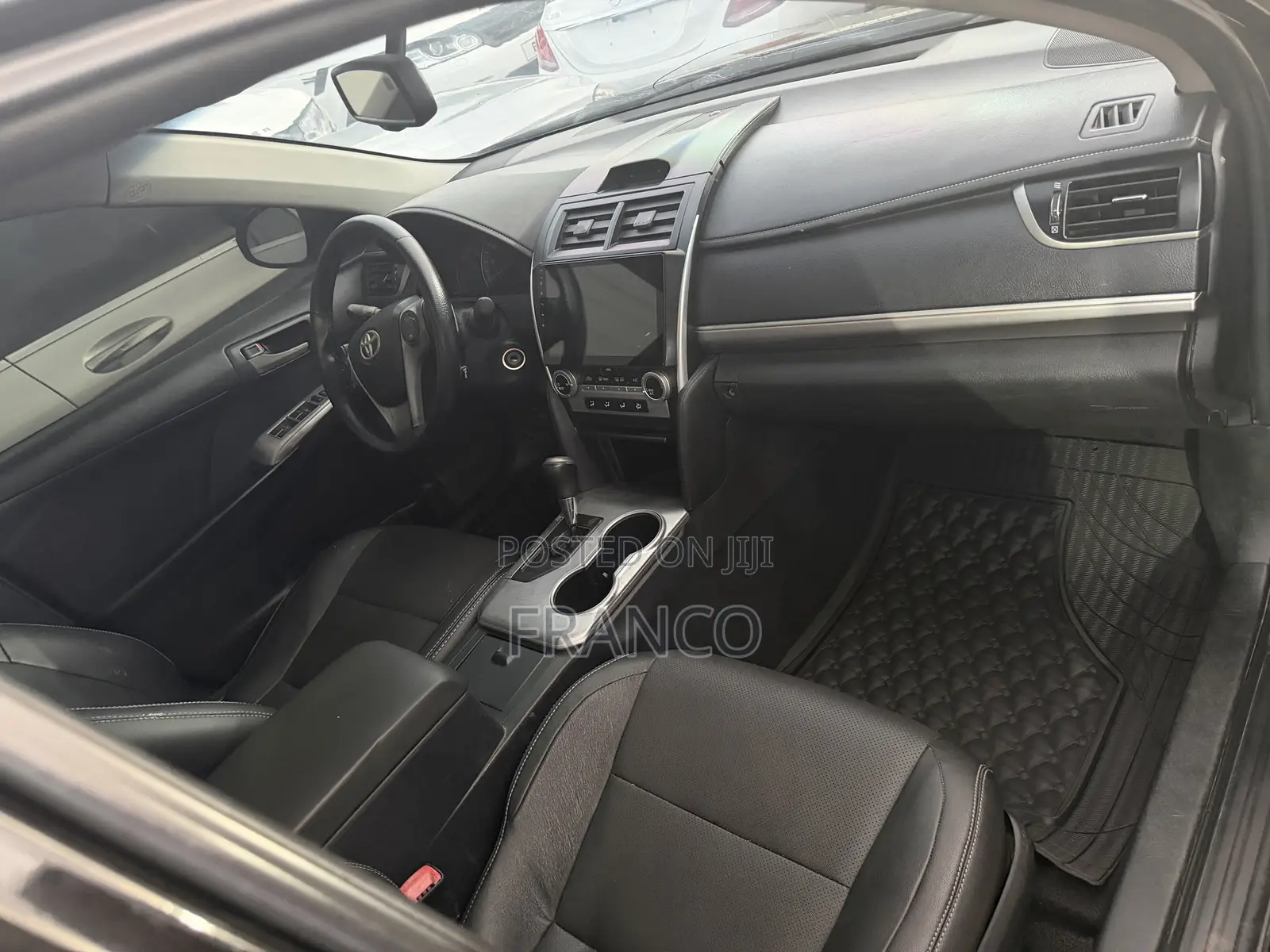 Toyota Camry SE 4dr Sedan (2.5L 4cyl 6A) 2014 Black
