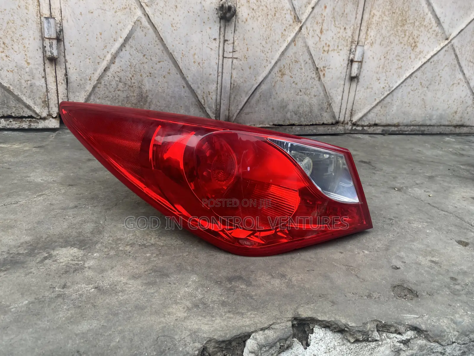Hyundai Sonata 2012 Tail Light Pair