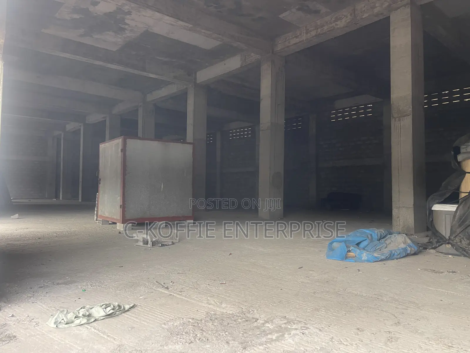 2000 SQM Warehouse at North Kaneshie for Sale