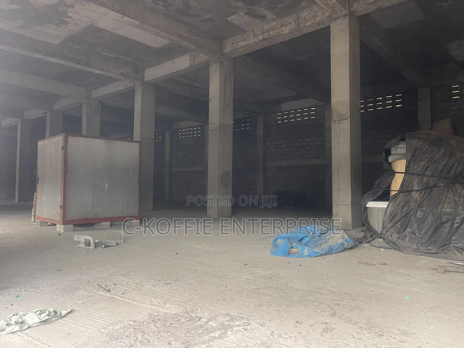 2000 SQM Warehouse at North Kaneshie for Sale