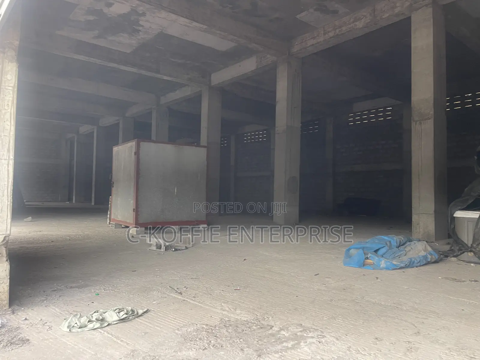 2000 SQM Warehouse at North Kaneshie for Sale