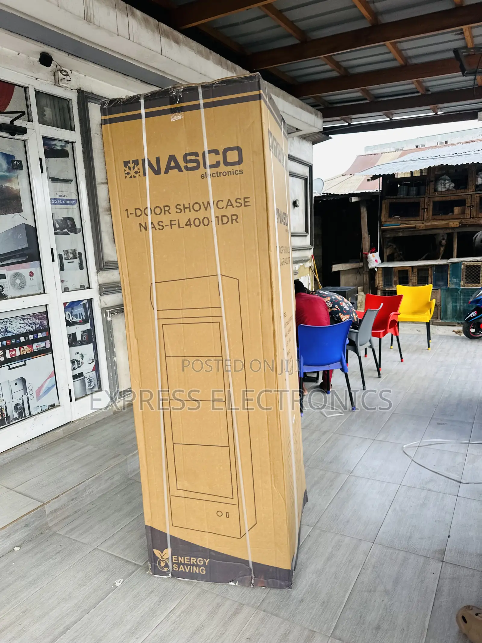 Ultra Modern Sleek Nas-Fl400-1dr Display