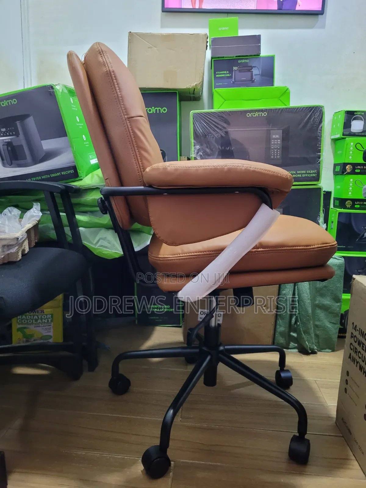 Oraimo Softnest Double-Layer Cushioning Office Chair