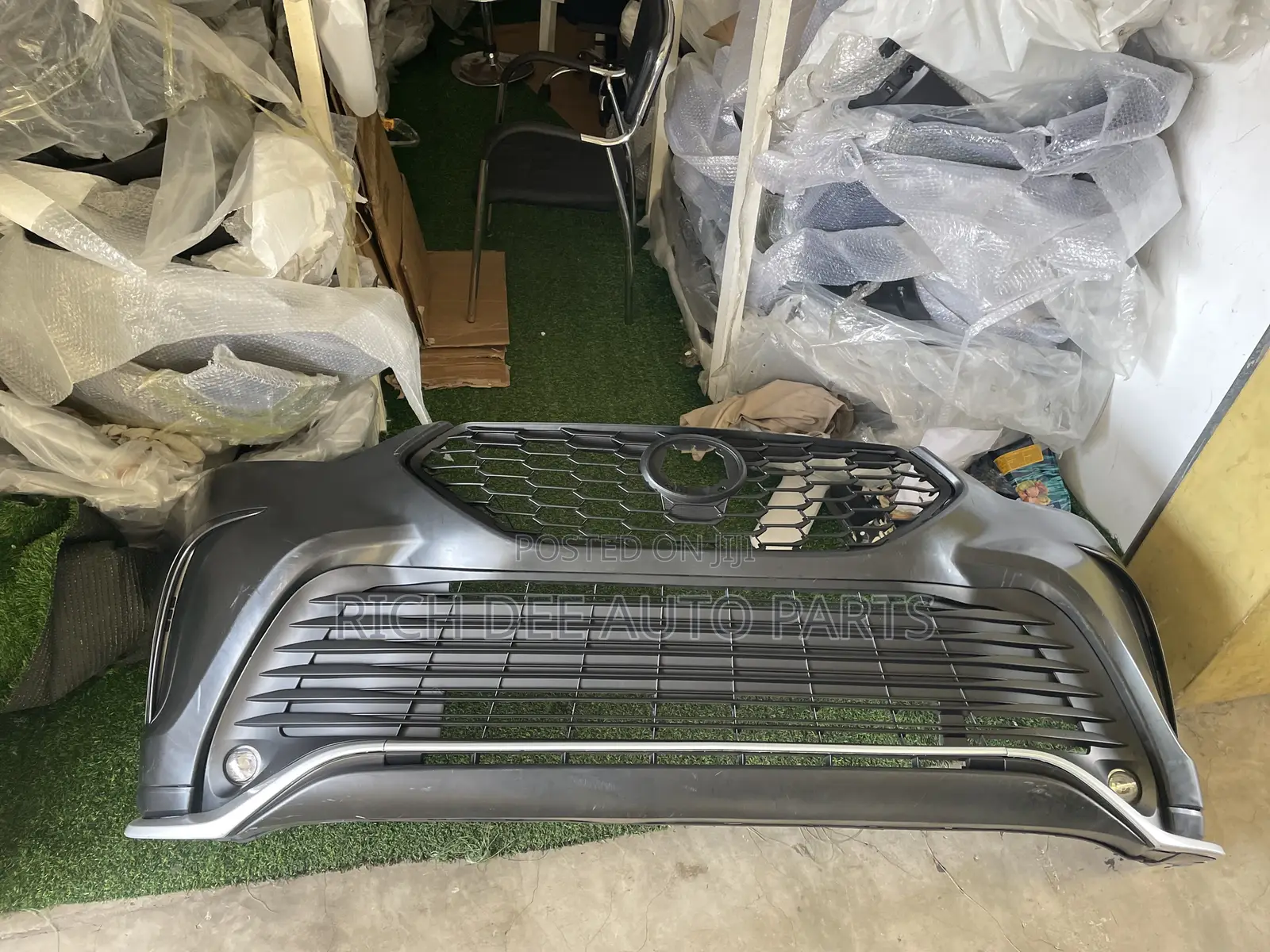 Toyota Highlander 21 Front Bumper Complete 2020, 2021, 2022, 2023