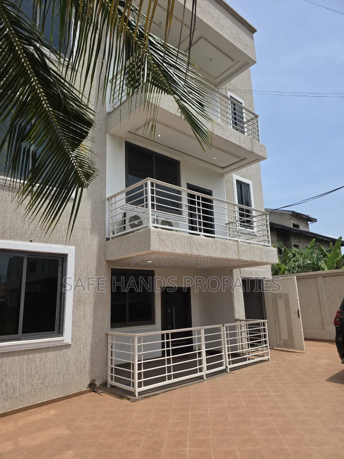 2bdrm Duplex in Accra Metropolitan for rent