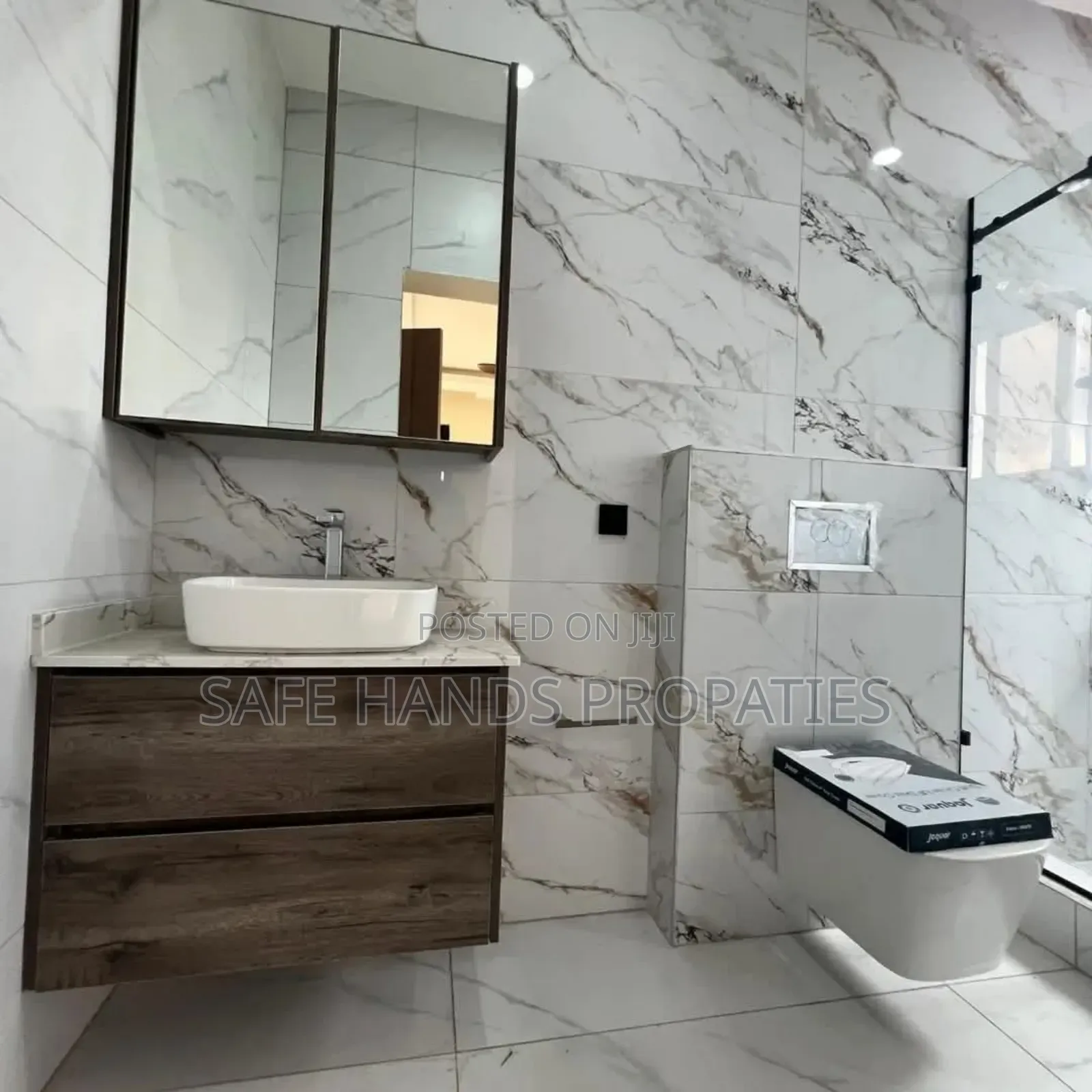 4bdrm House in Accra Metropolitan for sale
