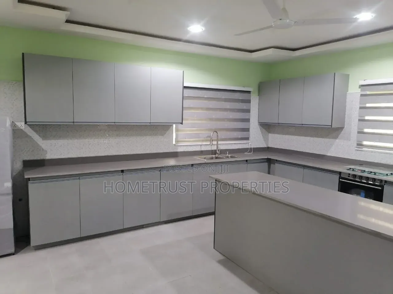 4bdrm House in Pokuase Abensu for sale